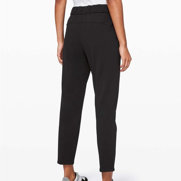 🍋🍋 EUC On The Fly Pant - Lululemon - Picture 2 of 6